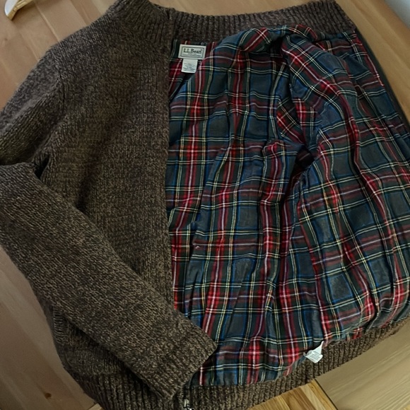 L.L Bean sweater - Picture 3 of 3
